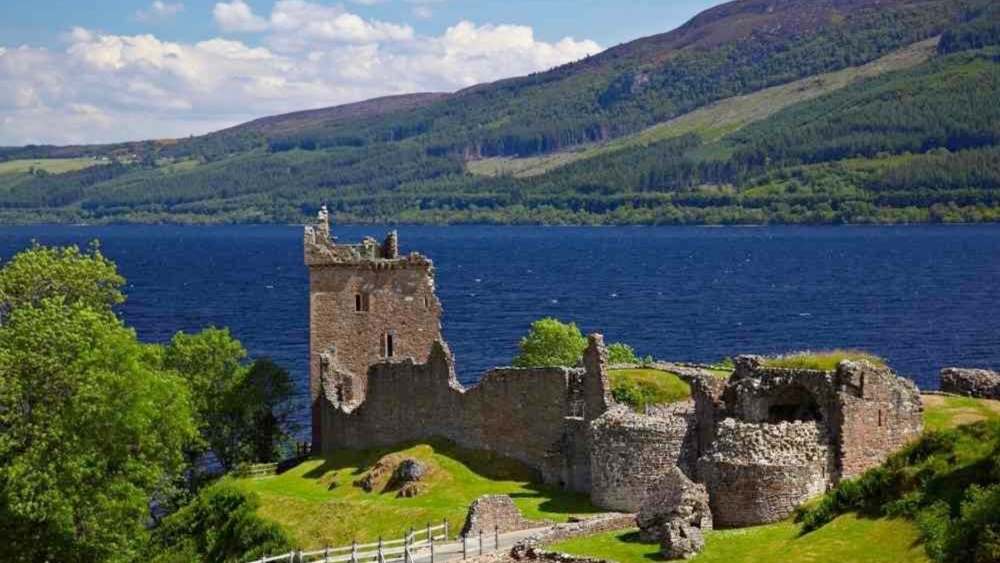 Vacation Rentals Scotland Loch Ness